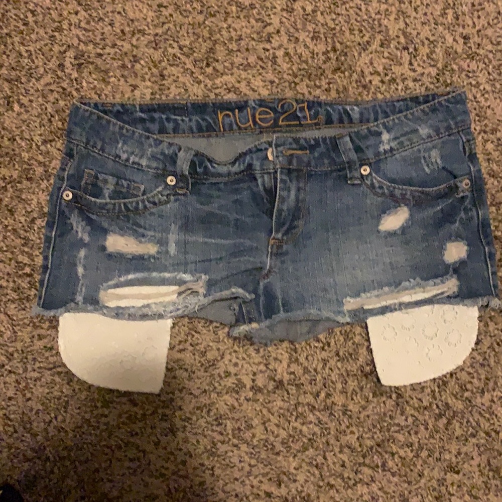 Rue 21 denim shorts size 3/4